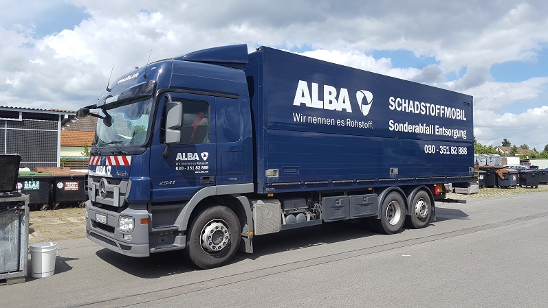 Das Schadstoffmobil der AWU macht Halt in Hohen Neuendorf. © AWU Oberhavel GmbH