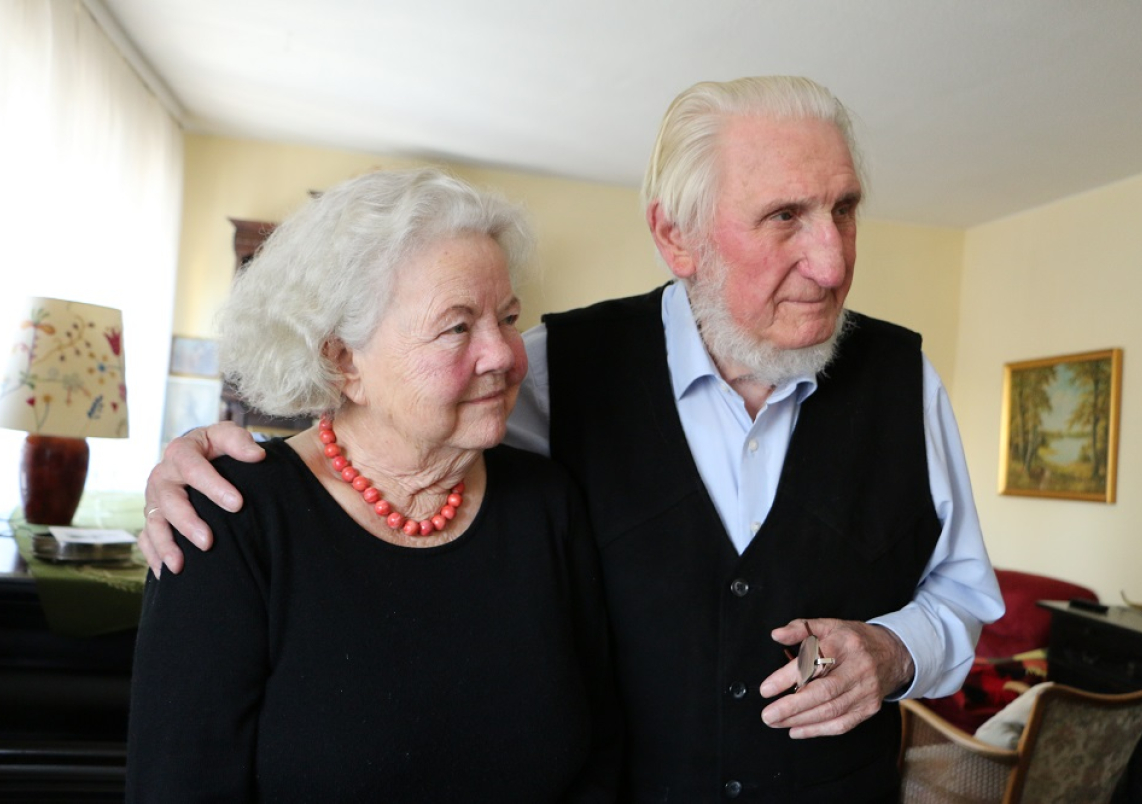 Manfred Schlenker mit seiner Ehefrau Ursula im Oktober 2019.