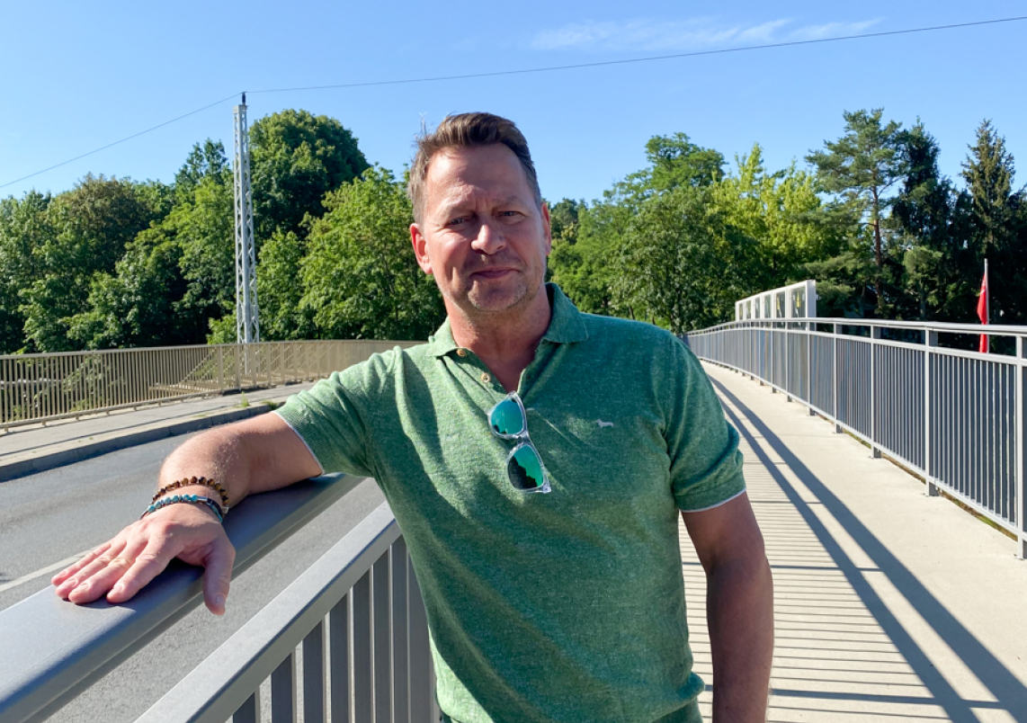Bürgermeister Steffen Apelt erfüllt mit der Kappenverbreiterung ein Wahlversprechen. Bürgermeister Steffen Apelt erfüllt mit der Kappenverbreiterung ein Wahlversprechen.