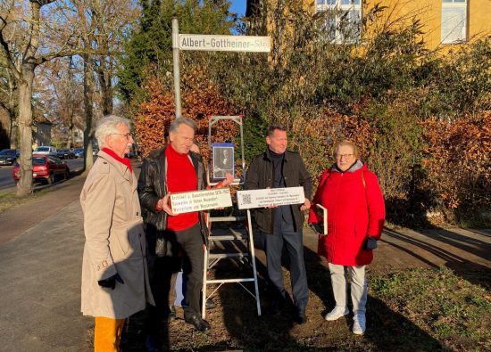 Neumontage_Bürgerhaushaltsprojekt_Straßenschilder Umtausch Straßenschild-Hinweis Alfred-Gottheimer-Straße