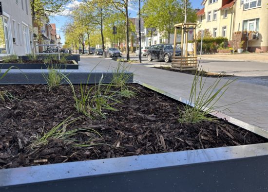 Die Neugestaltung der Schönfließer Straßeim im Teilabschnitt ist abgeschlossen.